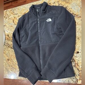 Women’s size xs black full zip north face fleece jacket